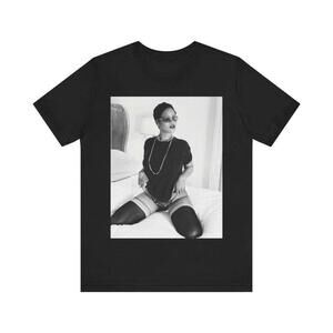 Rihanna Pop Rnb Music Icon Fan Gift Graphic T-Shirt